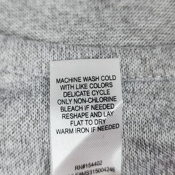 Cactus + Pearl Gray Long Sleeve Top With Gnome Graphics Women's Size Large - Picture 9 of 10